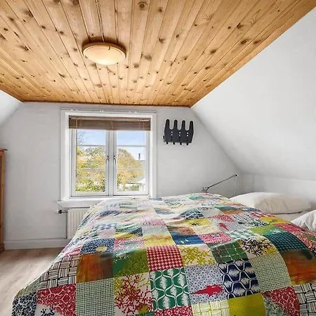 20120-samso-nordby-hovedgade-22 *