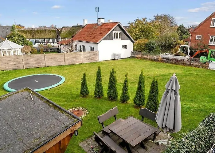 20120-samso-nordby-hovedgade-22